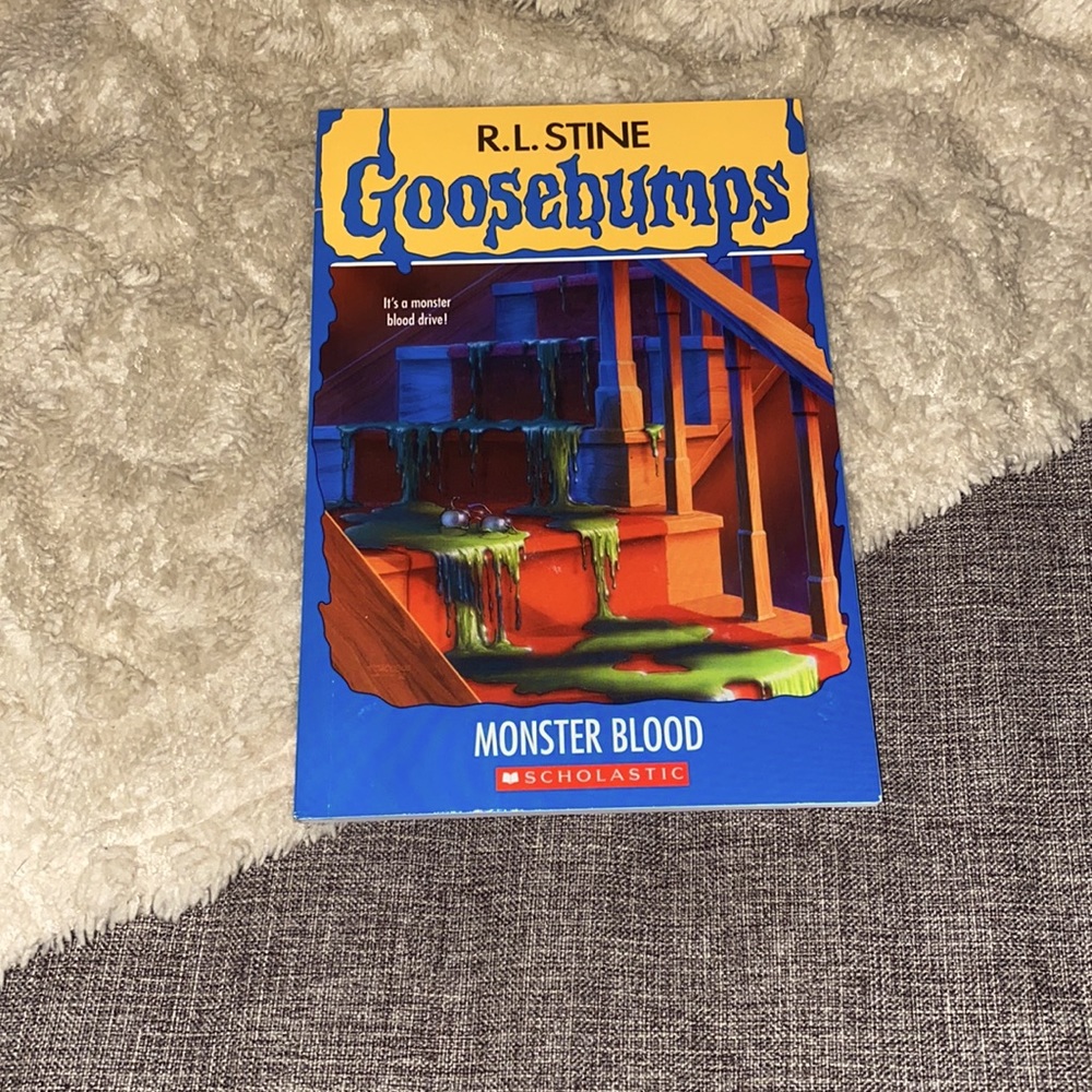 Goosebumps Tin With 5 Books - Picture 6 of 8